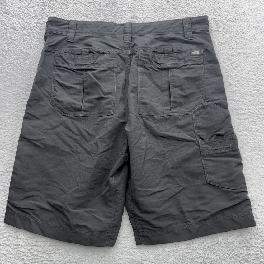 The North Face Mens Paramount Peak II Cargo Shorts Grey Nylon Hiking Size 34